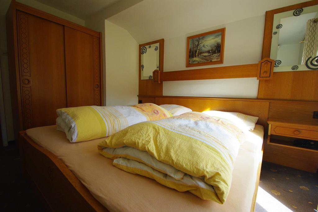 Gasthof Schonblick Hotel Russbach am Pass Gschütt Eksteriør billede