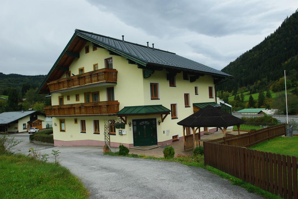 Gasthof Schonblick Hotel Russbach am Pass Gschütt Eksteriør billede