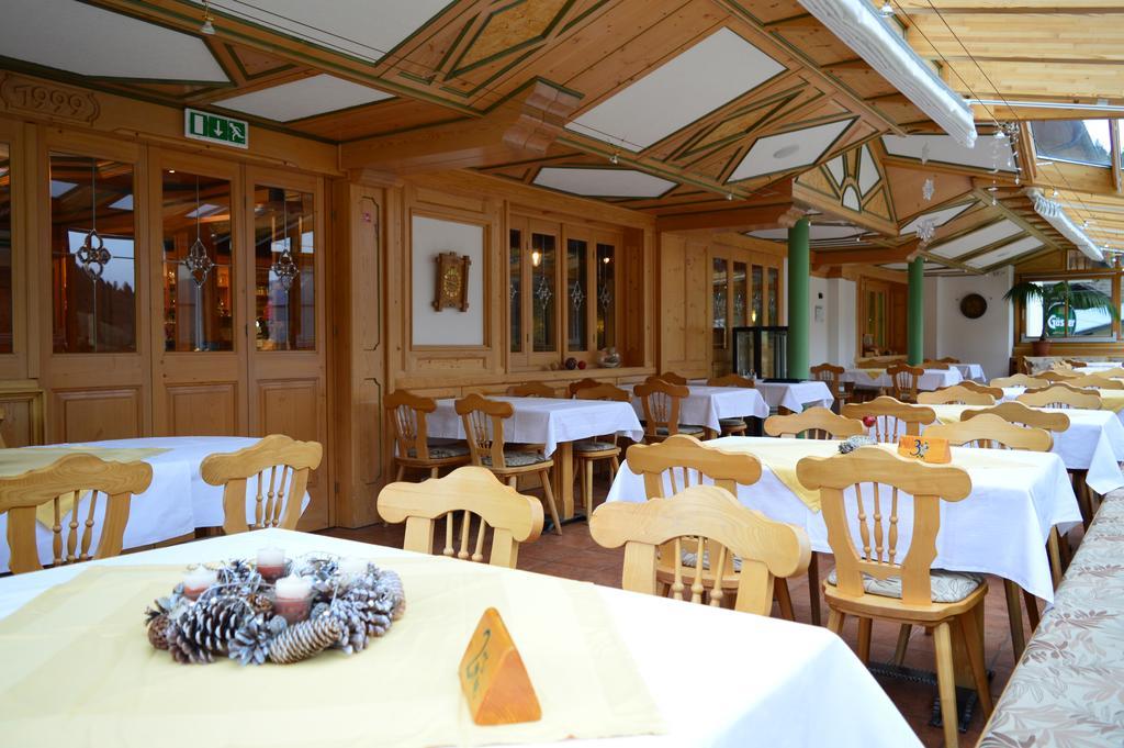 Gasthof Schonblick Hotel Russbach am Pass Gschütt Eksteriør billede