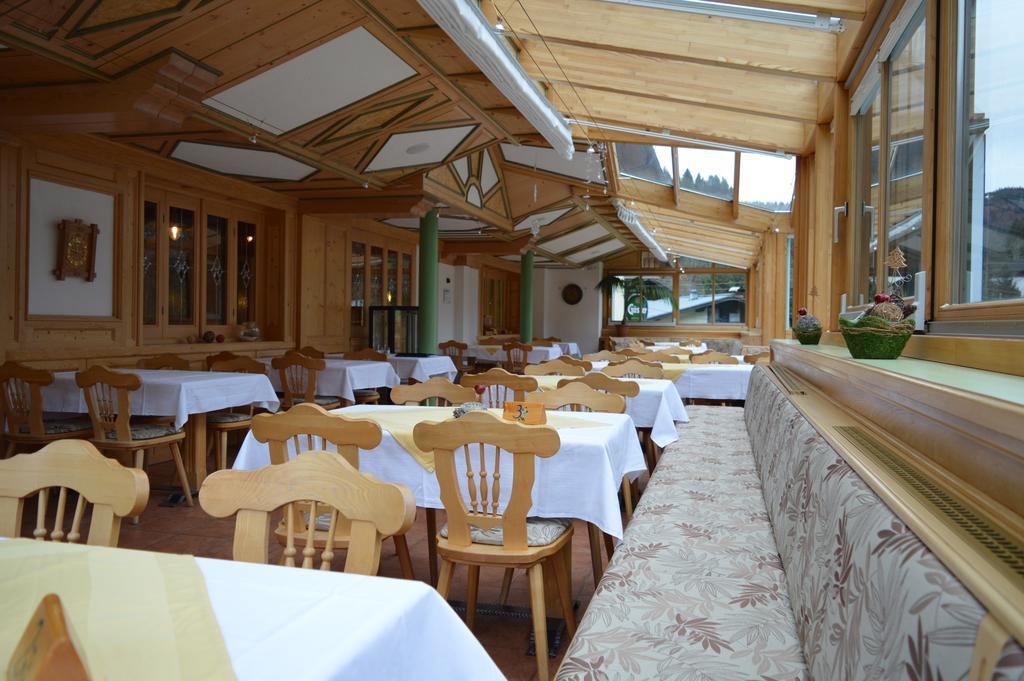 Gasthof Schonblick Hotel Russbach am Pass Gschütt Eksteriør billede