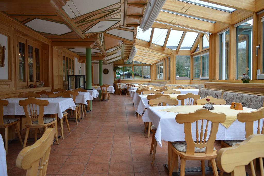 Gasthof Schonblick Hotel Russbach am Pass Gschütt Eksteriør billede